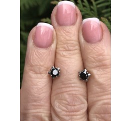 Серьги пусеты-гвоздики серебряные с цирконием Тюльпанчик (2437/9рч)