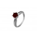 Кольцо серебряное с натуральным гранатом и цирконием Ванда 1580/9р гранат