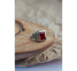 Печатка серебряная с золотом и красным фианитом (557р)