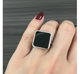 Кольцо серебряное с ониксом 977к