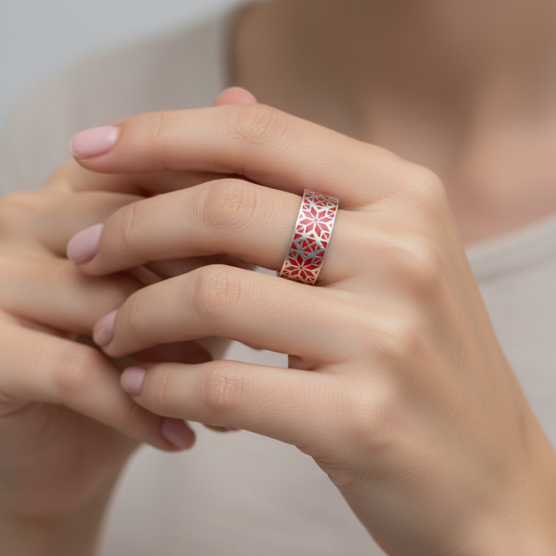 Кольцо серебряное с эмалью Вышиванка красное (А046кк)