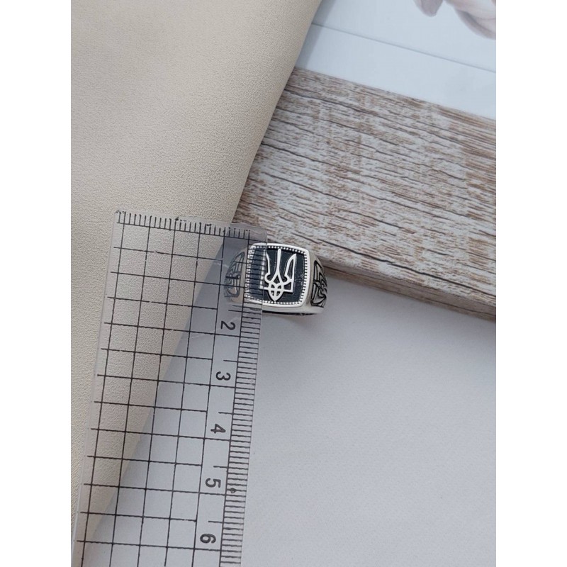 Печатка серебряная Герб Украины Трезубец с черной эмалью (520-3)