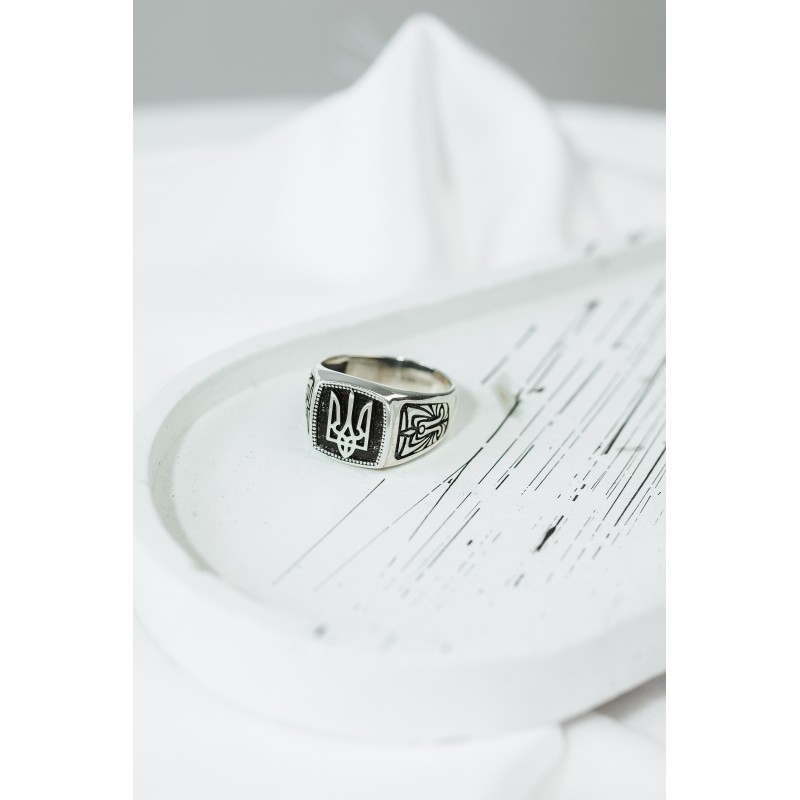 Печатка серебряная Герб Украины Трезубец с черной эмалью (520-3)