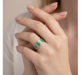 Кольцо серебряное с эмалью Вышиванка зелёное (А046кз)