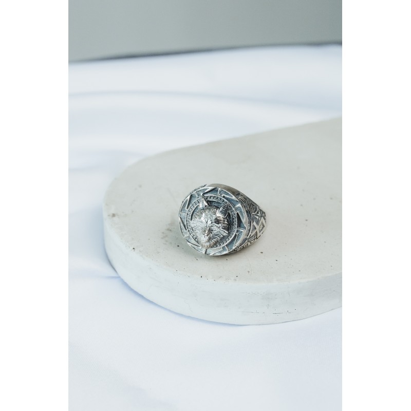 Печатка мужская серебряная Волк (897)