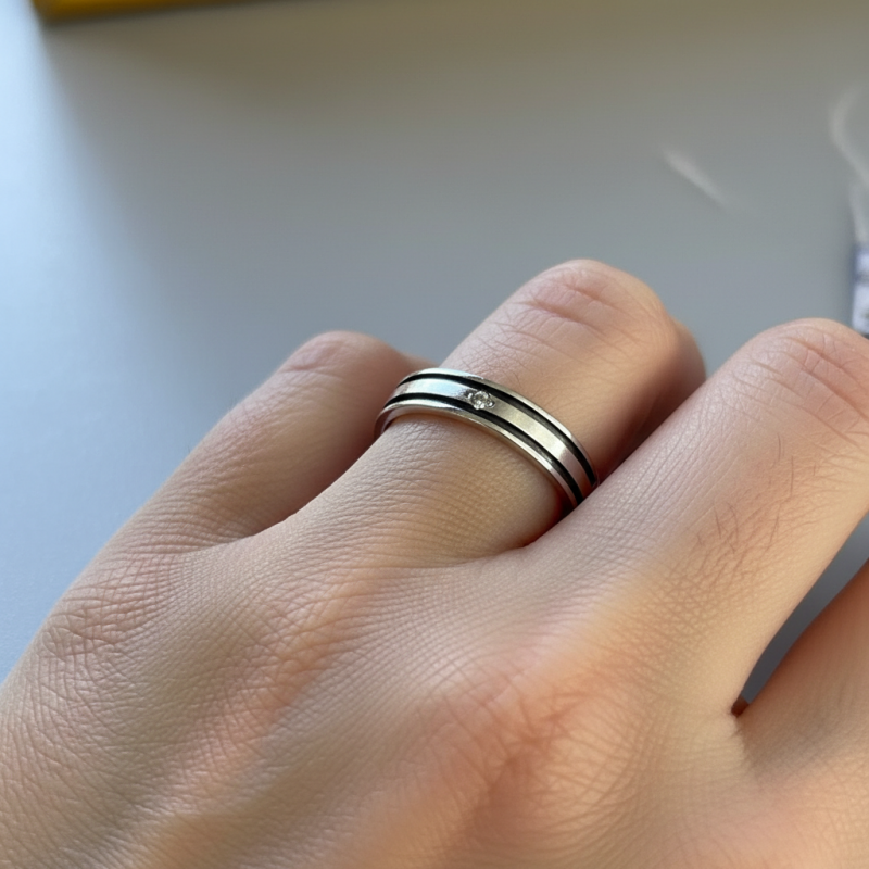 Кольцо серебряное обручальное с фианитом (1181А)