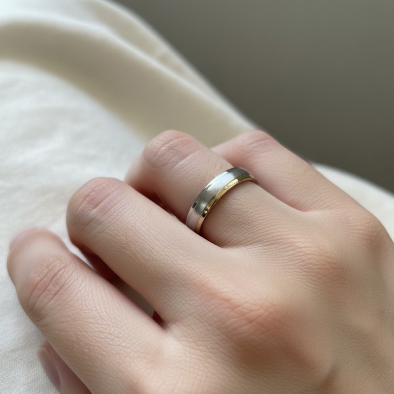 Кольцо серебряное обручальное с золотом (362к)