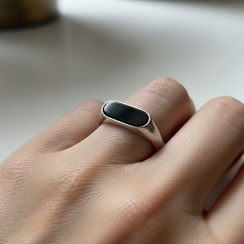 Печатка мужская серебряная с ониксом (1135)