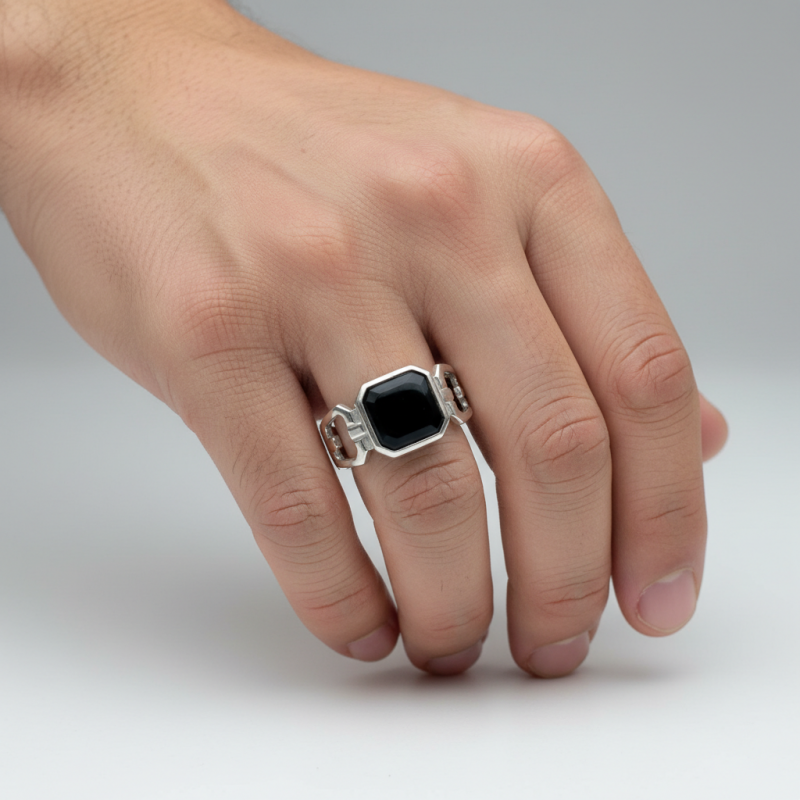 Печатка мужская серебряная с ониксом (1170)