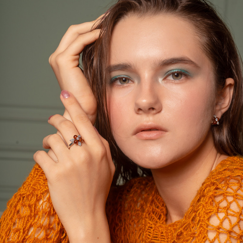 Серьги серебряные с янтарем (888ся)