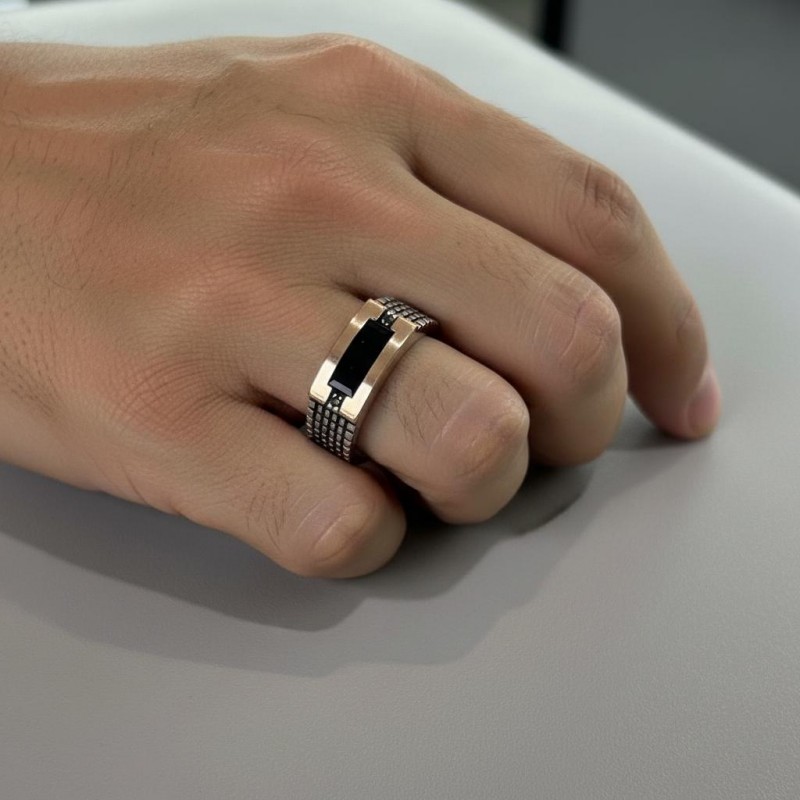 Печатка серебряная с золотом и ониксом (760з)