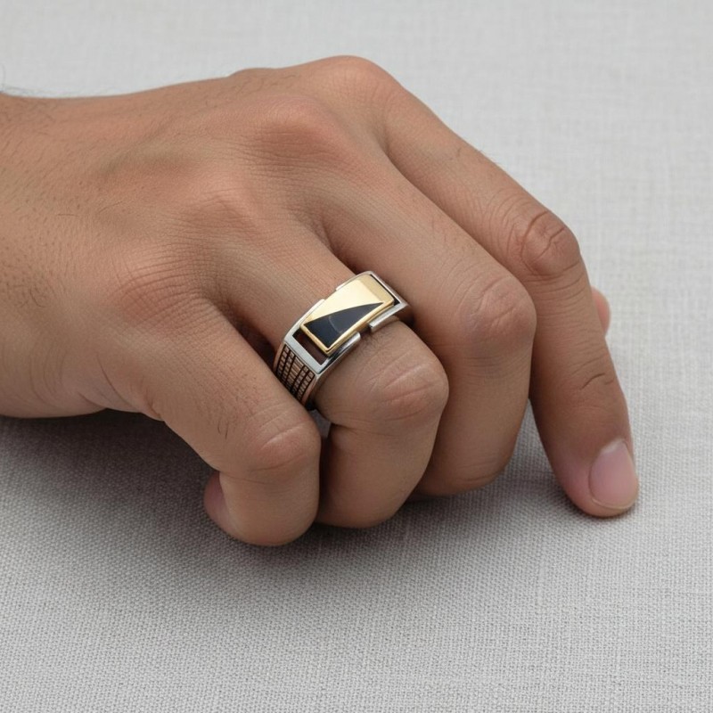 Печатка серебряная с золотом и ониксом (642з)