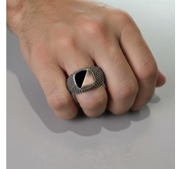 Печатка серебряная с золотом и ониксом (820з)