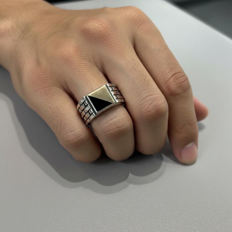 Печатка серебряная с золотом и ониксом (786з)