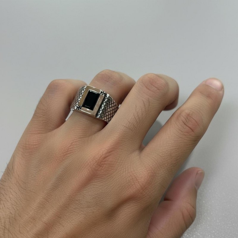 Печатка серебряная с золотом и ониксом (767з)