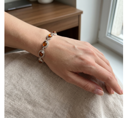 Браслет серебряный с янтарем (146)