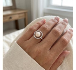 Кольцо серебряное с жемчугом (1684кж)
