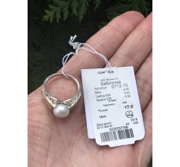 Кольцо серебряное с золотом и жемчугом 0712.10к, 17 размер
