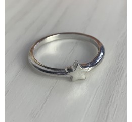 Серебряное кольцо SilverBreeze без камней (2002116) 16.5 размер