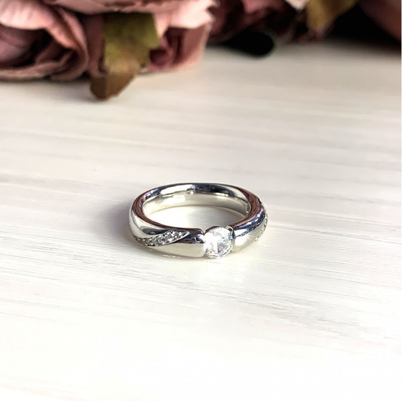Серебряное кольцо SilverBreeze с фианитами (2022398) 17 размер