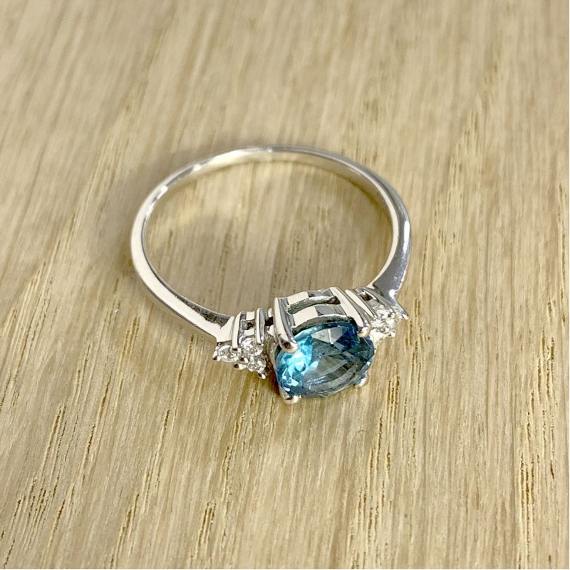 Серебряное кольцо SilverBreeze с натуральным топазом Лондон Блю 1074220 17 размер, 17 размер, 17 размер, 17 размер