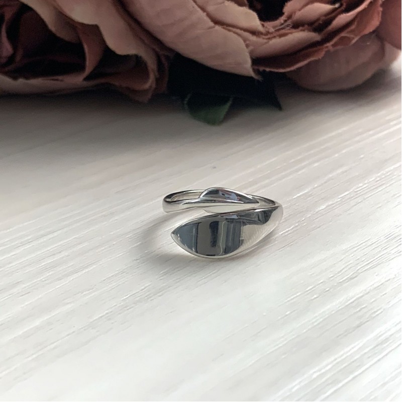 Серебряное кольцо SilverBreeze без камней 2016366 15.5 размер, 15.5 размер, 15.5 размер, 15.5 размер