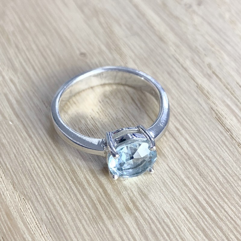 Серебряное кольцо SilverBreeze с натуральным топазом (1077948) 17.5 размер